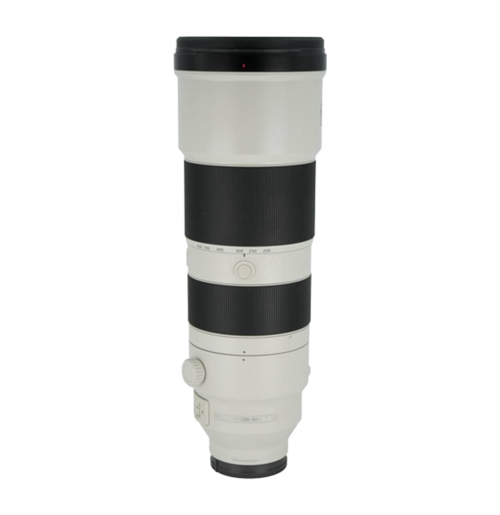 Sony 200-600mm f/5.6-6.3 G OSS full frame mirrorless super zoom telephoto lens