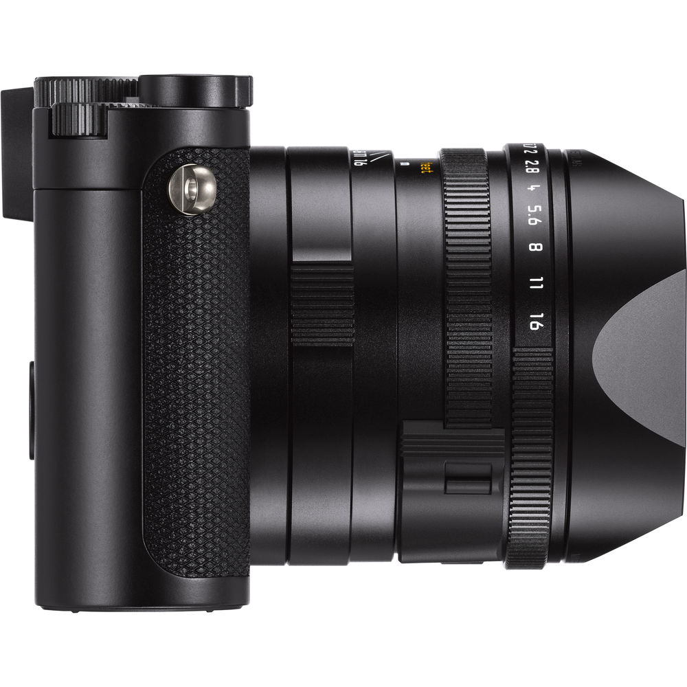 Leica Q2 Digital Camera Traveller Kit