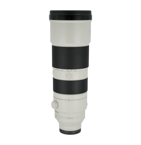 Sony 200-600mm f/5.6-6.3 G OSS full frame mirrorless super zoom telephoto lens